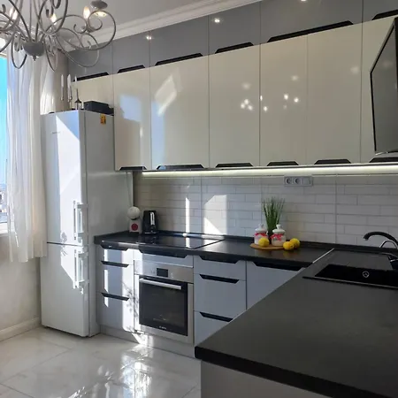 2-кімнатна з видом на море горизонт Apartman *